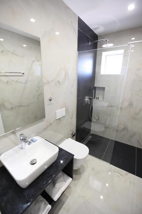Sea Breeze Villa Saranda Kültér fotó