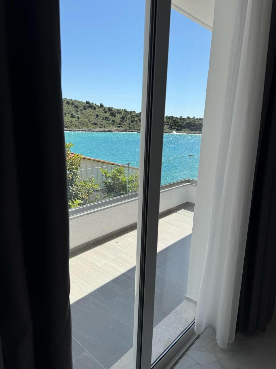 Sea Breeze Villa Saranda Kültér fotó