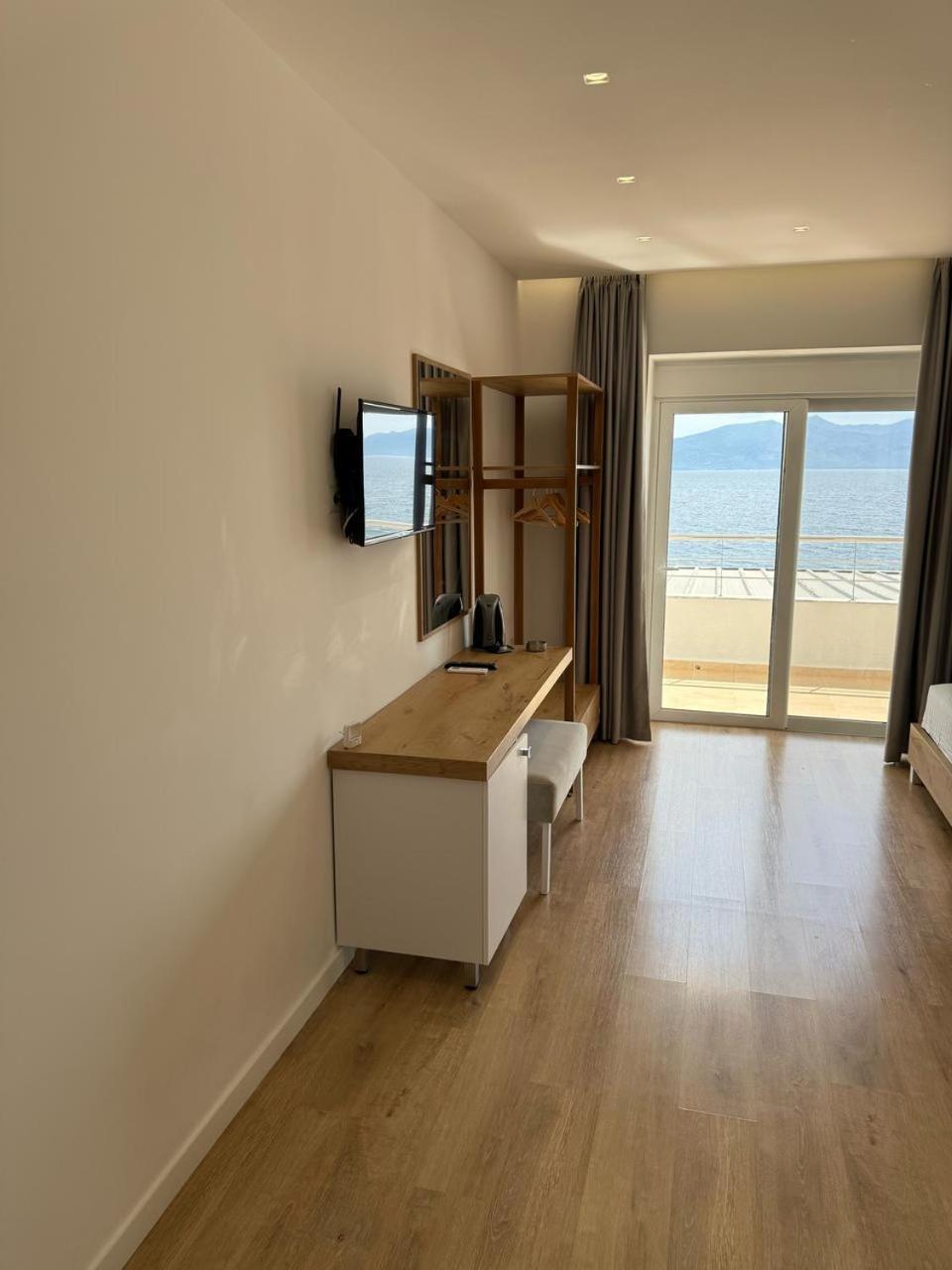 Sea Breeze Villa Saranda Kültér fotó