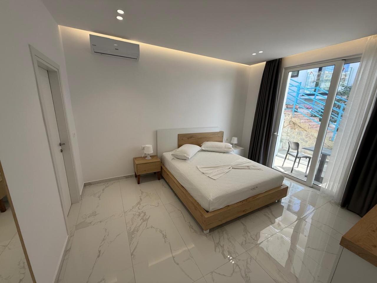 Sea Breeze Villa Saranda Kültér fotó